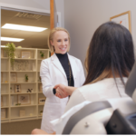Vein diseases - blog post photo 1 La Inteligencia Artificial (IA) llegó para transformar el diagnóstico y tratamiento de várices. ¡Adiós a métodos antiguos! Descubre cómo la IA mejora la precisión, agiliza procesos y te ofrece mejores resultados.